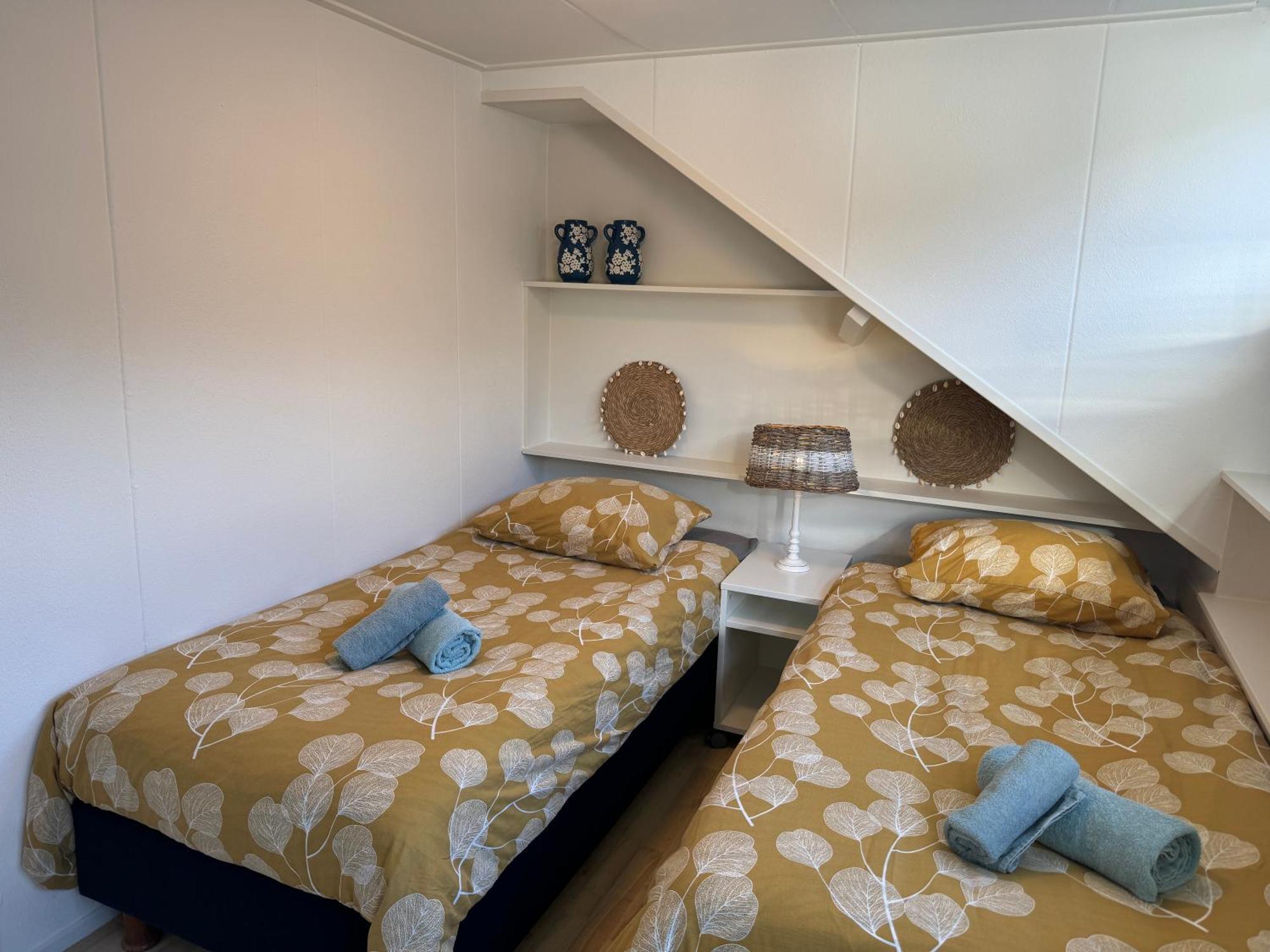 Vakantiehuisje Aan Zee Met Dakterras Rust En Strand 250 M Эгмонд-ан-Зее Экстерьер фото